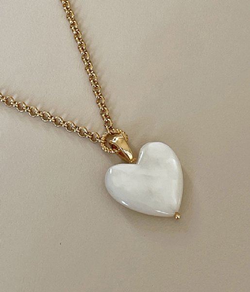 24Kae  Necklace With Heart Shaped Pearl 32464Y Gold colored