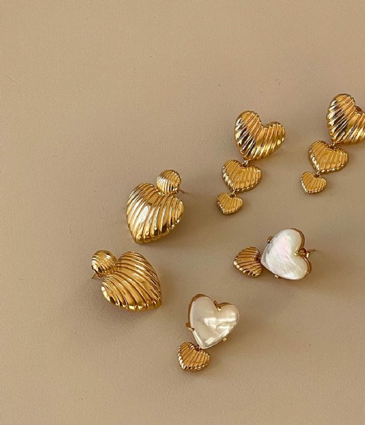 24Kae  Heartshaped Statement Earrings 42494Y Gold colored