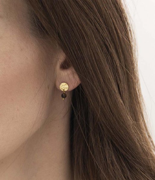 A Beautiful Story Oorbellen Mini Coin Garnet Gold Plated Earrings Goud