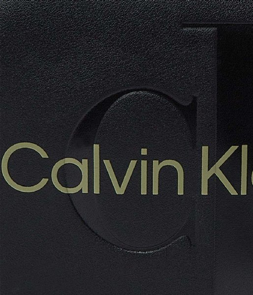 Calvin Klein  Sculpted Camera Bag Black-Dark Juniper (0Gx)