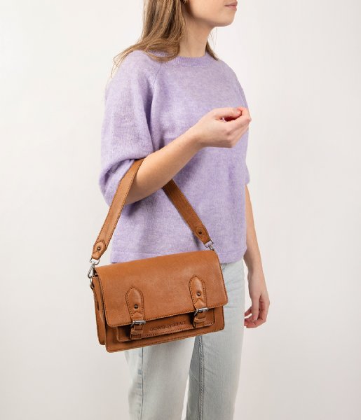 Cowboysbag Crossbodytas Crossbody Kopenhagen X Saskia Weerstand Camel (370) Cowboysbag Crossbodytas Crossbody Kopenhagen X Saskia Weerstand Camel (370)
