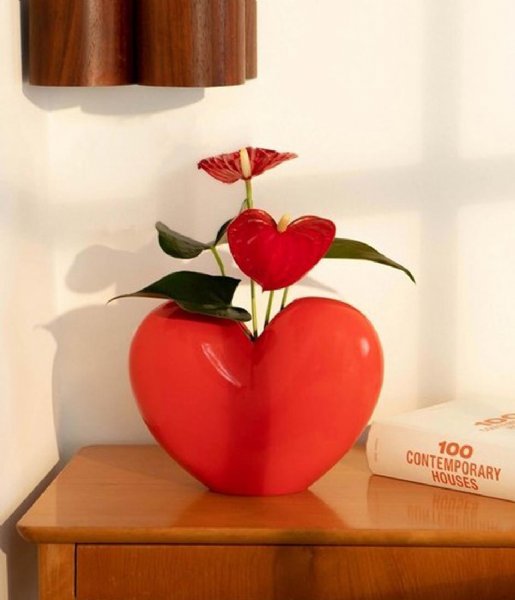 DOIY  Vase Love Red