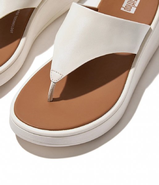 FitFlop  F-Mode Flatform Toe-Post Sandals Cream (477)