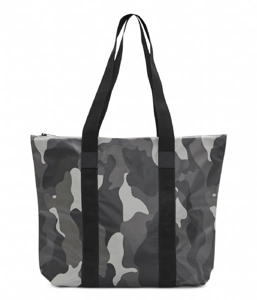 Rains Schoudertas AOP Tote Bag Rush night camo (82) Rains Schoudertas AOP Tote Bag Rush night camo (82)