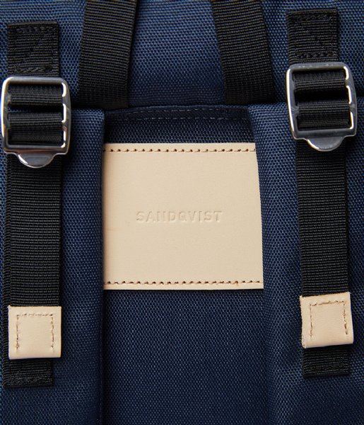 Sandqvist Laptop rugzak Harald 15 Inch navy with natural leather (1376) Sandqvist Laptop rugzak Harald 15 Inch navy with natural leather (1376)