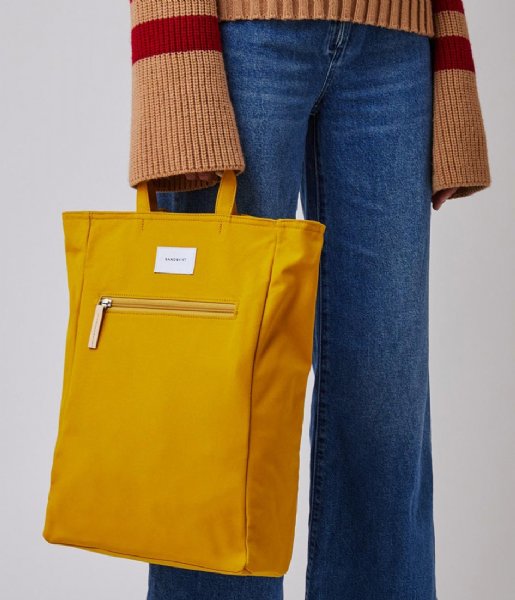 Sandqvist Laptop rugzak Tony 13 Inch yellow with natural leather (1259) Sandqvist Laptop rugzak Tony 13 Inch yellow with natural leather (1259)