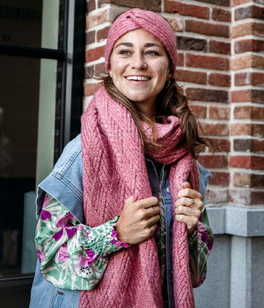 The Little Green Bag  Women Cozy Scarf Pink (640)