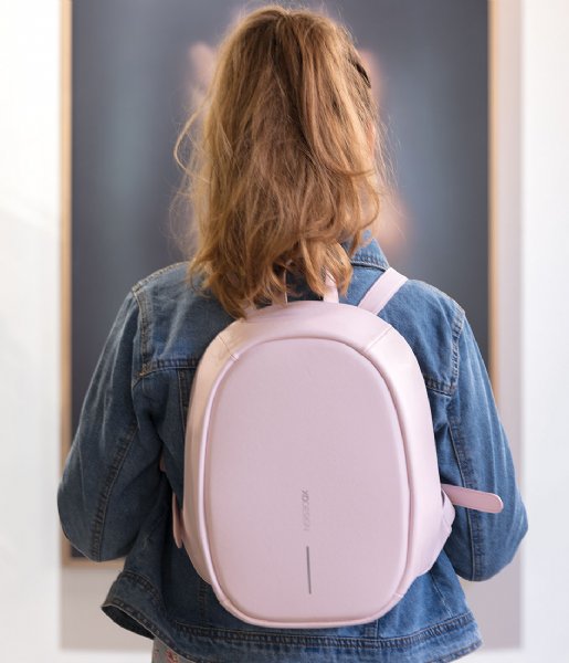 XD Design Dagrugzak Bobby Elle Anti Lady Backpack pink (224) | The Little Green
