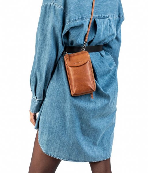 Burkely Ritsportemonnee Burkely Just Jackie Phone Wallet Auburn Cognac (24) Burkely Ritsportemonnee Burkely Just Jackie Phone Wallet Auburn Cognac (24)