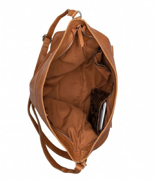 Burkely Schoudertas Just Jackie Crossover Hobo Auburn Cognac (24) Burkely Schoudertas Just Jackie Crossover Hobo Auburn Cognac (24)