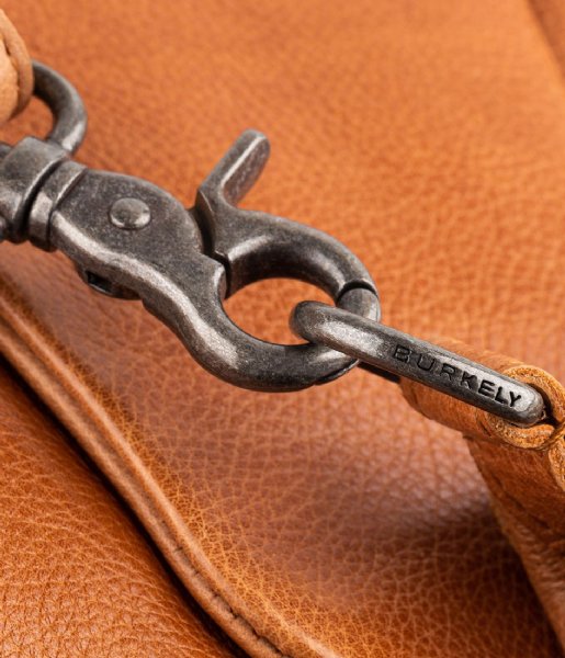 Burkely Clutch Just Jackie Minibag Auburn Cognac (24) Burkely Clutch Just Jackie Minibag Auburn Cognac (24)