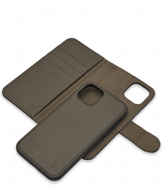 Castelijn & Beerens  Nappa X RFID Wallet Case iPhone 12 en 12 Pro Dark military
