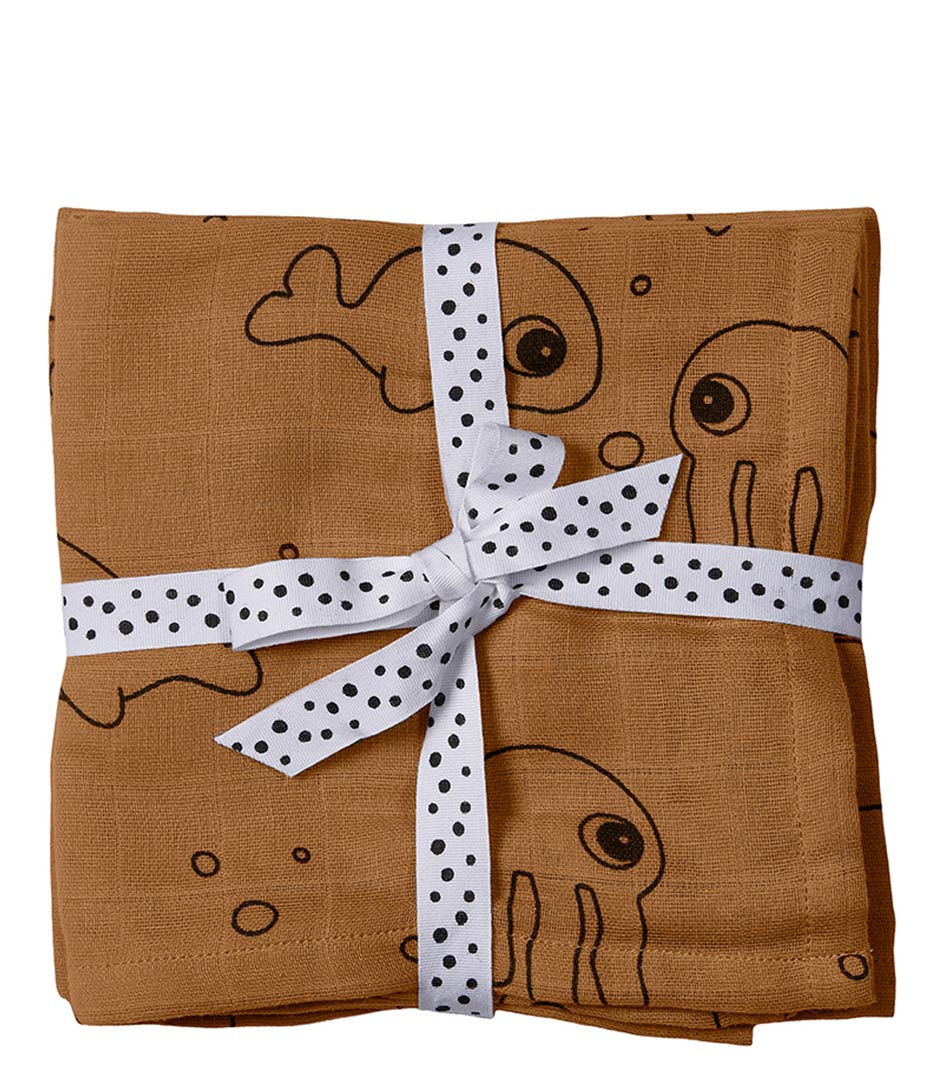 Done by Deer Baby Accessoires Burp Cloth 2 Pack Sea Friends Mosterdgeel
