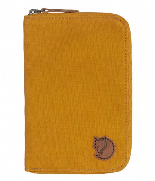 Fjallraven  Passport Wallet Acorn (166)