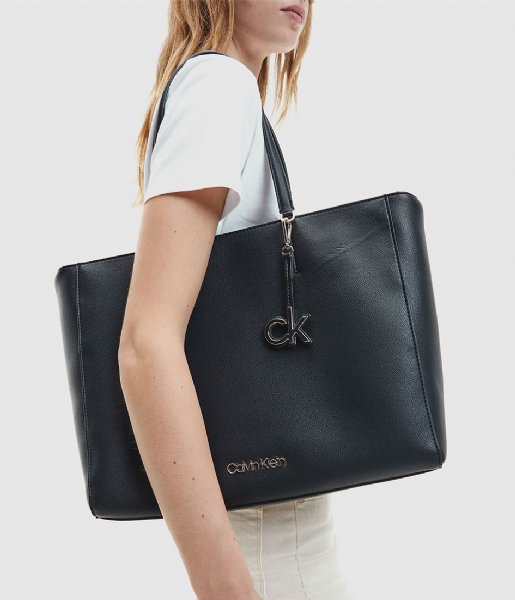 Calvin Klein  Shopper Medium Black (BAX)