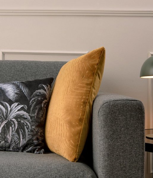 Present Time Sierkussen Cushion Palm Leaves Velvet Mustard Yellow (PT3666) Present Time Sierkussen Cushion Palm Leaves Velvet Mustard Yellow (PT3666)