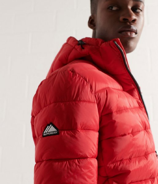 Superdry Winterjas Classic Fuji Puffer Jacket High Risk Red (XX4) | The Little Green